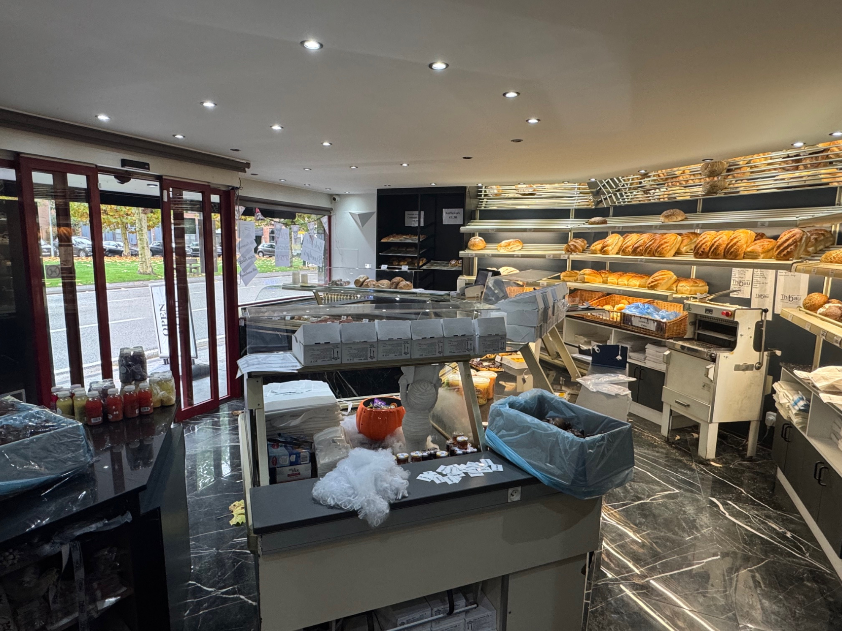 Commercial à vendre à Sint-Pauwels avec 3 chambres - photo 4