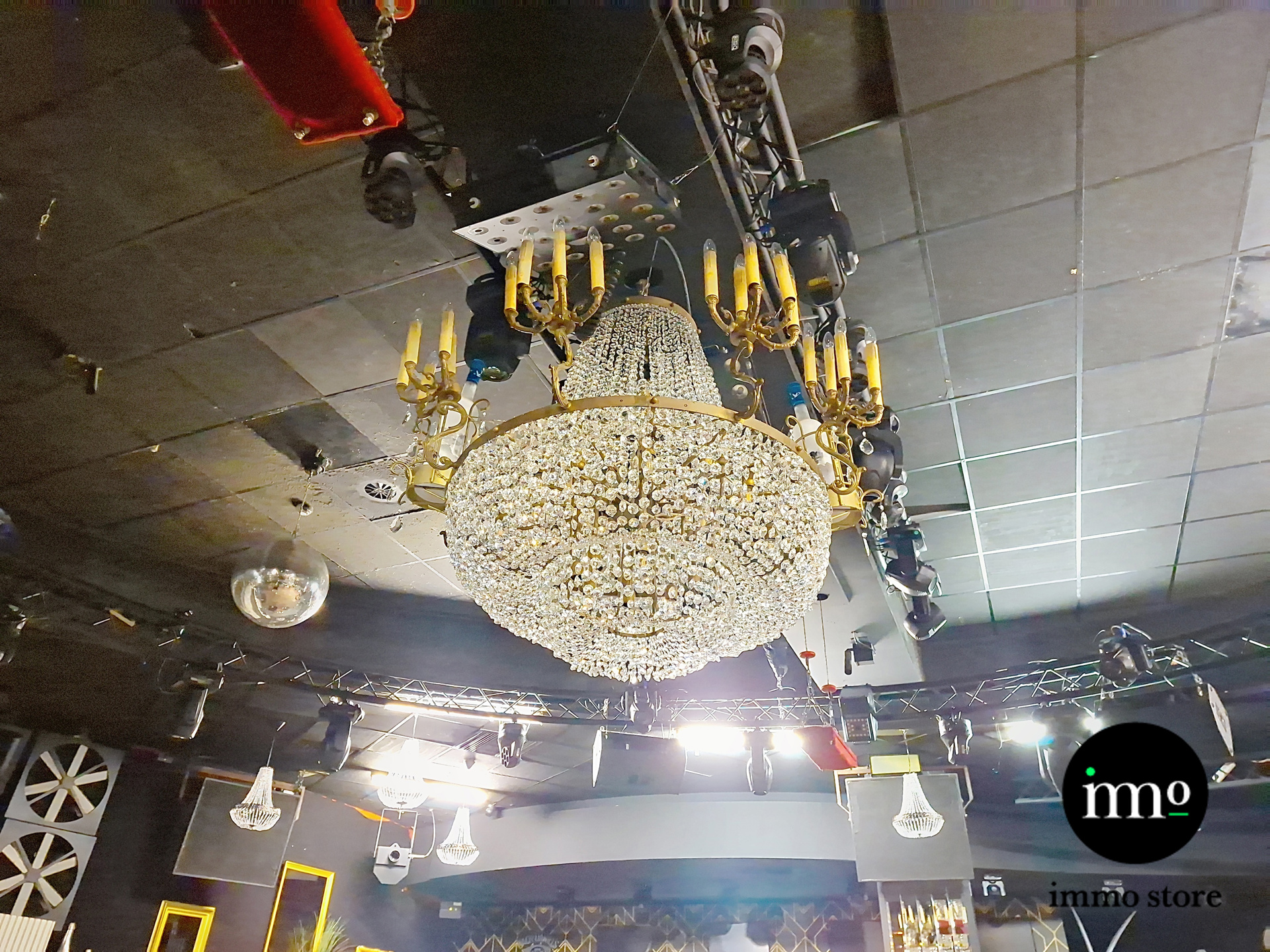 Nightclub met 4 bars en veel meer! - foto 4