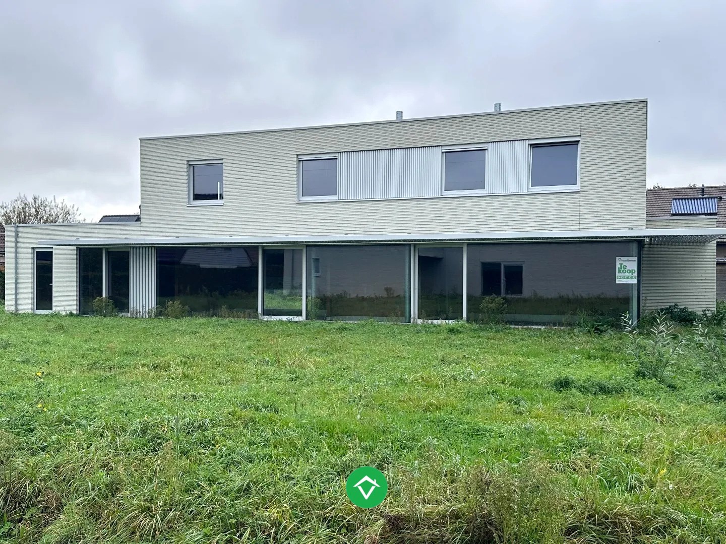 Ruime alleenstaande villa met 3 slaapkamers te Torhout - foto 4