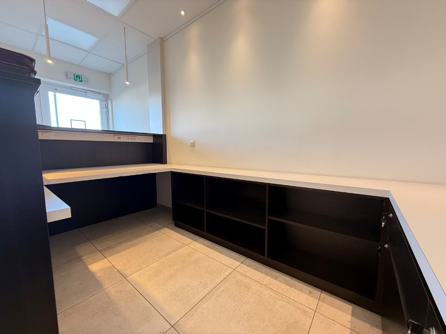 Moderne kantoorruimte in Rumbeke! - foto 3