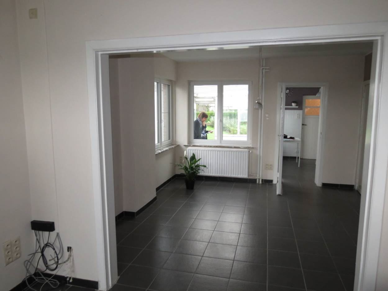 Driegevelwoning met garage en grote tuin - photo 4