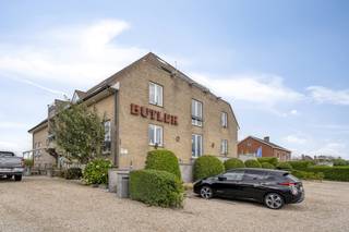 L'Hotel Butler Zuienkerke est un petit hôtel de 18 chambres. L'hôtel se trouve à quelques minutes en voiture de Bruges et des villes côtières...
