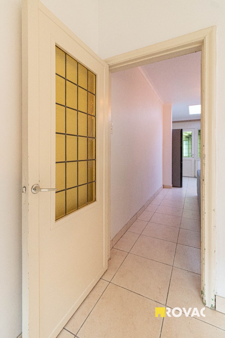 Verzorgde rijwoning met grote tuin! - foto 5