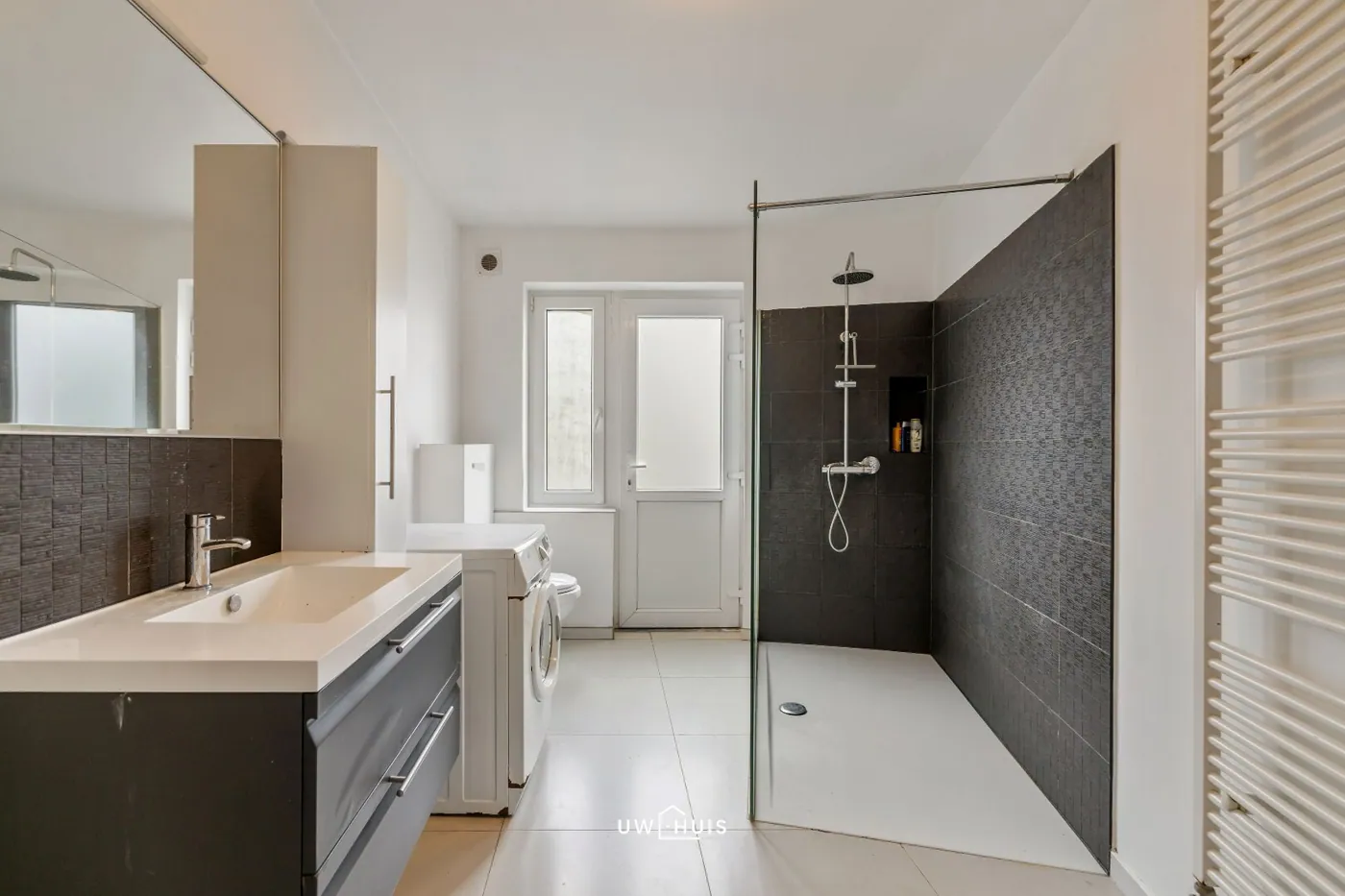 RUIME OPBRENGSTEIGENDOM MET MEERDERE UNITS - foto 5