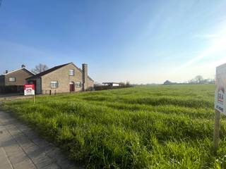 Rustig gelegen bouwgrond met prachtige vergezichten gelegen te Dadizele.Deze bouwgrond is gelegen in een uiterst rustige en groen omgeving, ideaal...