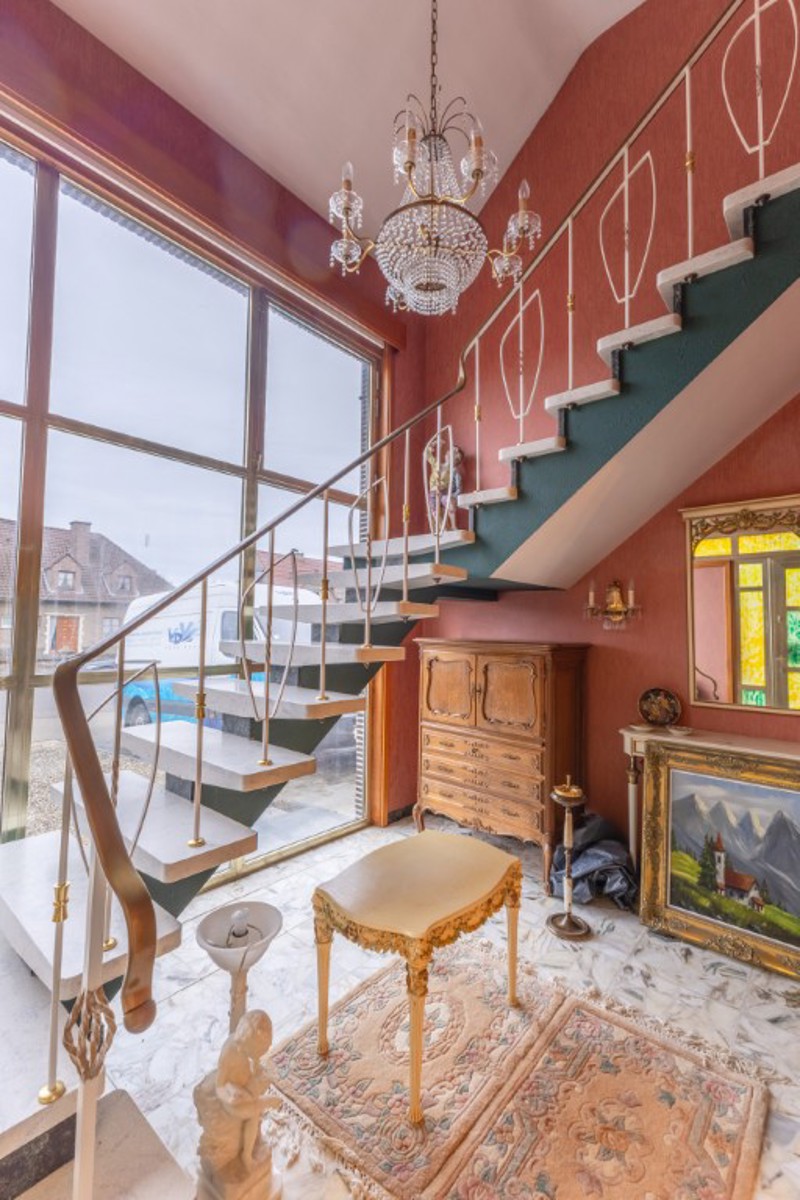 Ruime halfopen bebouwing met grote tuin - foto 4