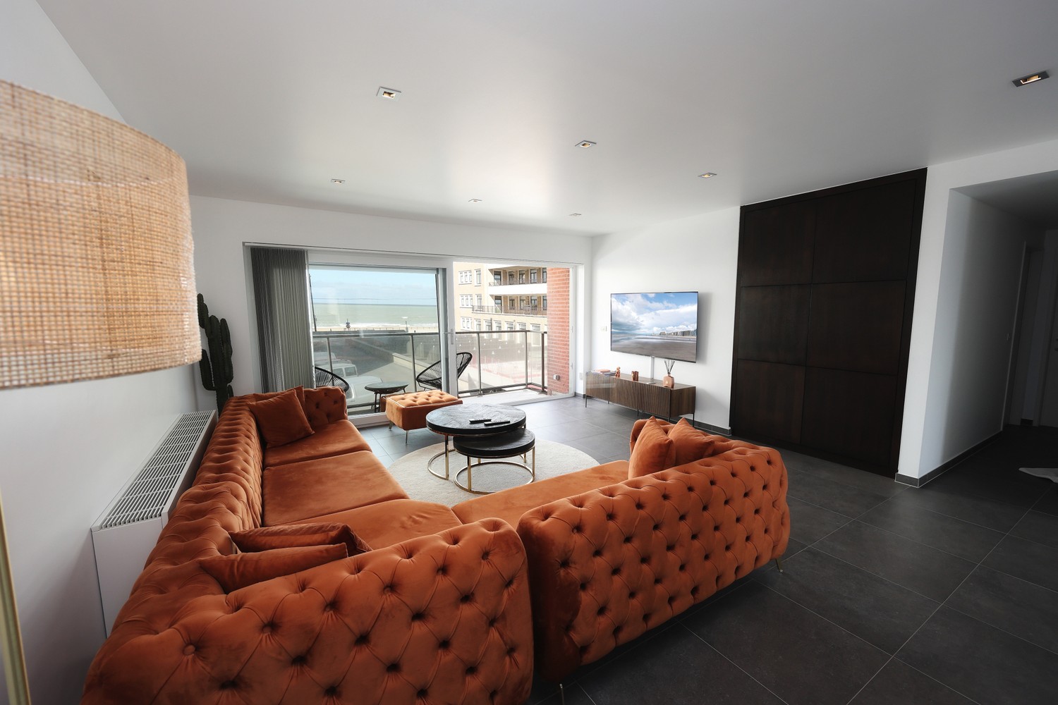 Unique apartment with frontal sea view and 4 bedrooms! - photo 1