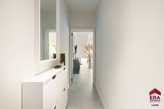 [[ DIT PAND NEEMT DEEL AAN DE ERA OPEN HUIZEN DAG OP 14/3 VAN 16:00 TOT 17:00 ]]Ben je op zoek naar een gerenoveerde woning met vier slaapkamers en...