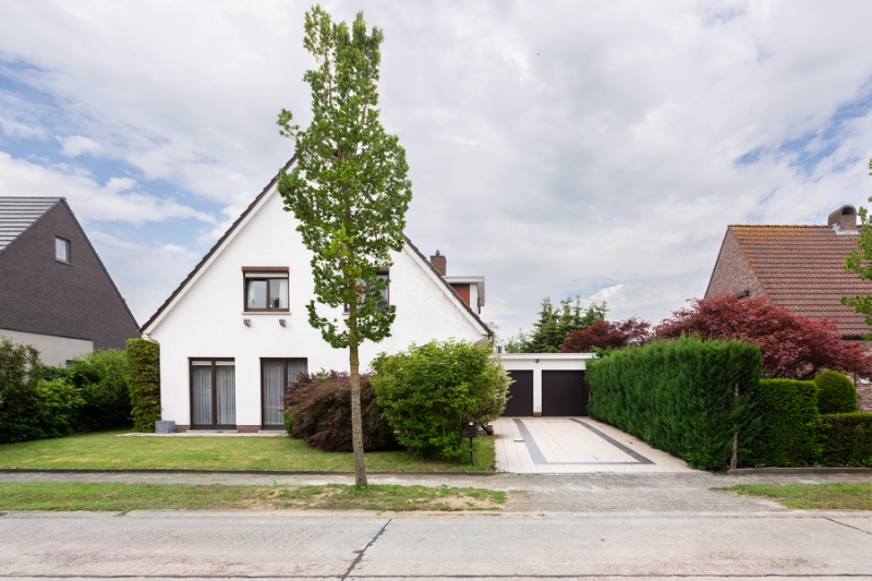 House for sale in Ekeren with 4 bedrooms - photo 1