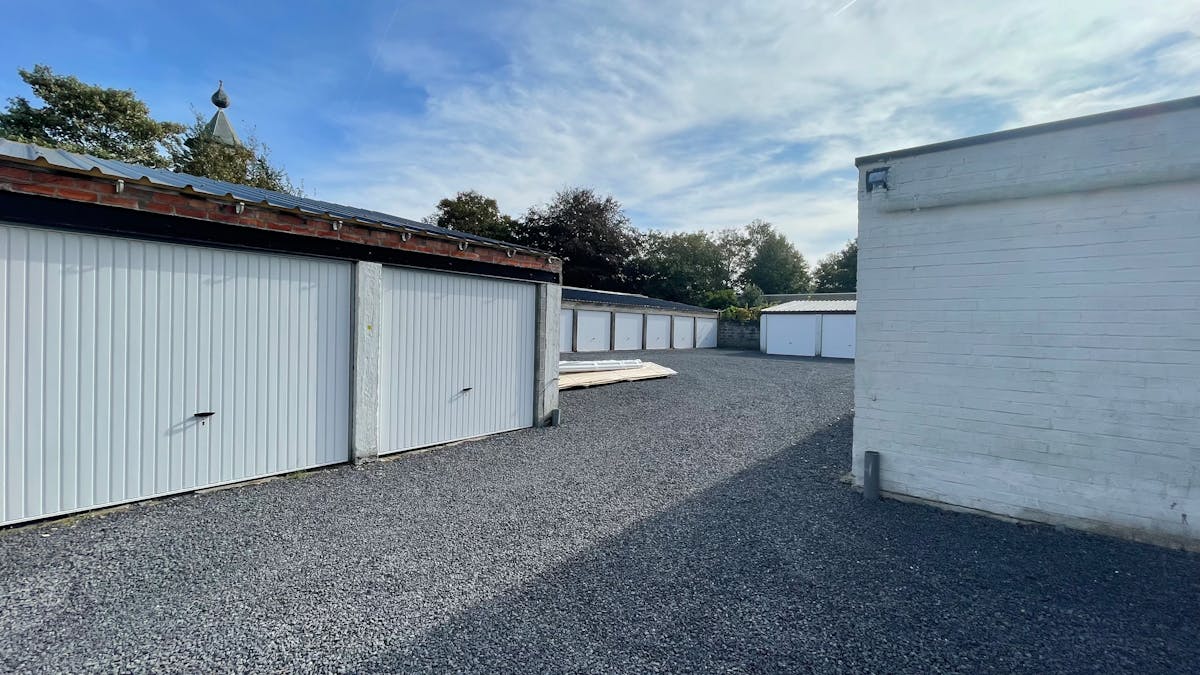 Garage box for sale located near the center in De Panne. - photo 4