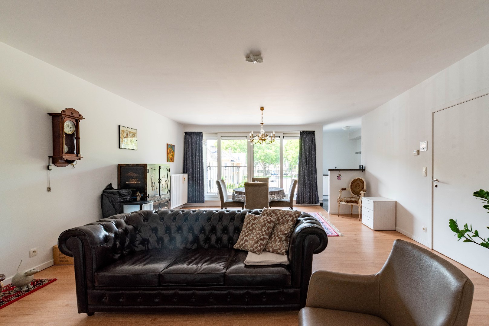 Modern appartement met terras en autostaanplaats - foto 2