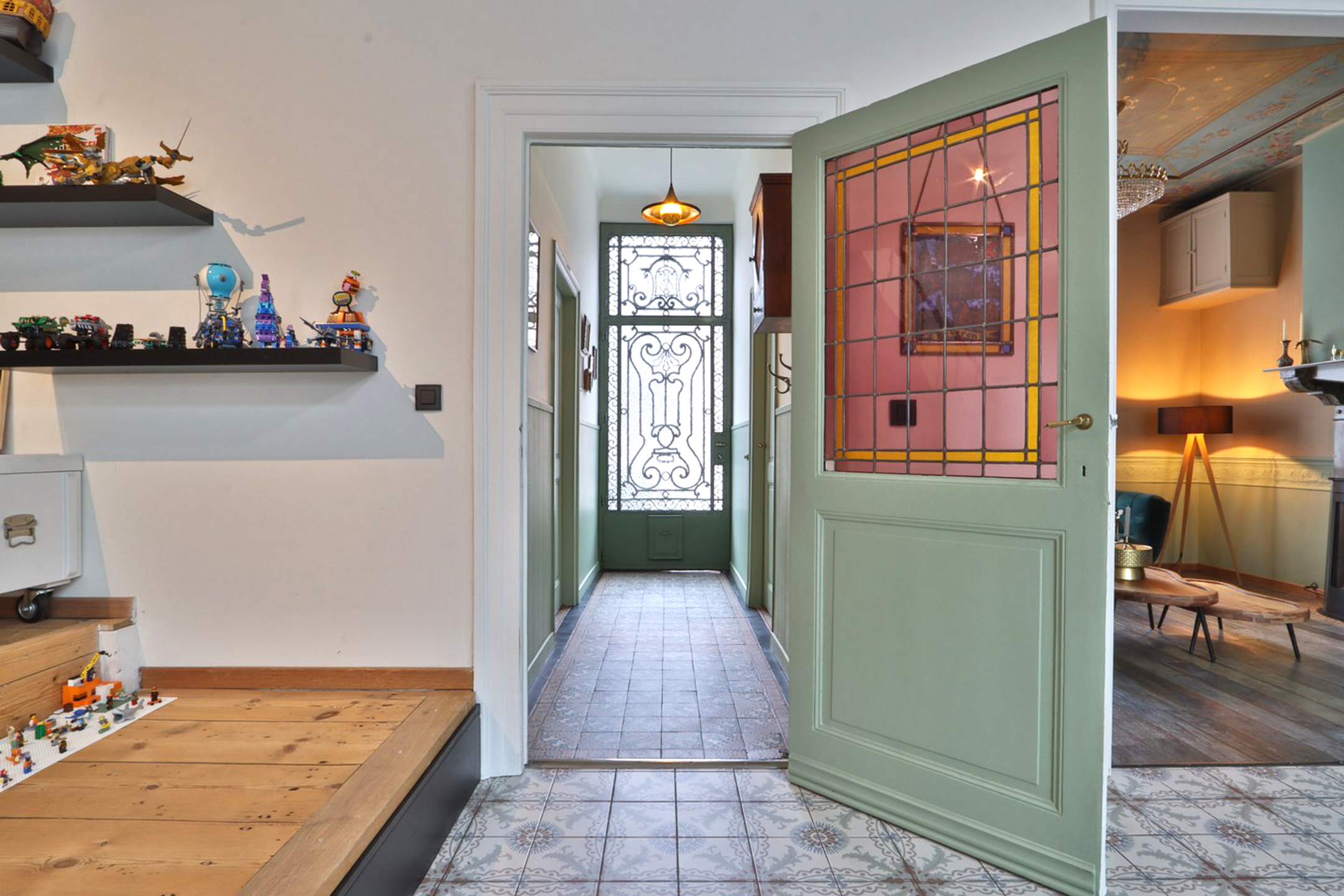 Authentiek gerenoveerde woning met schuur en tuin in Melsele - foto 4