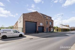 Spacieuse maison prête à être emménagée avec hangar de (m2) à vendre !plan de la propriété :