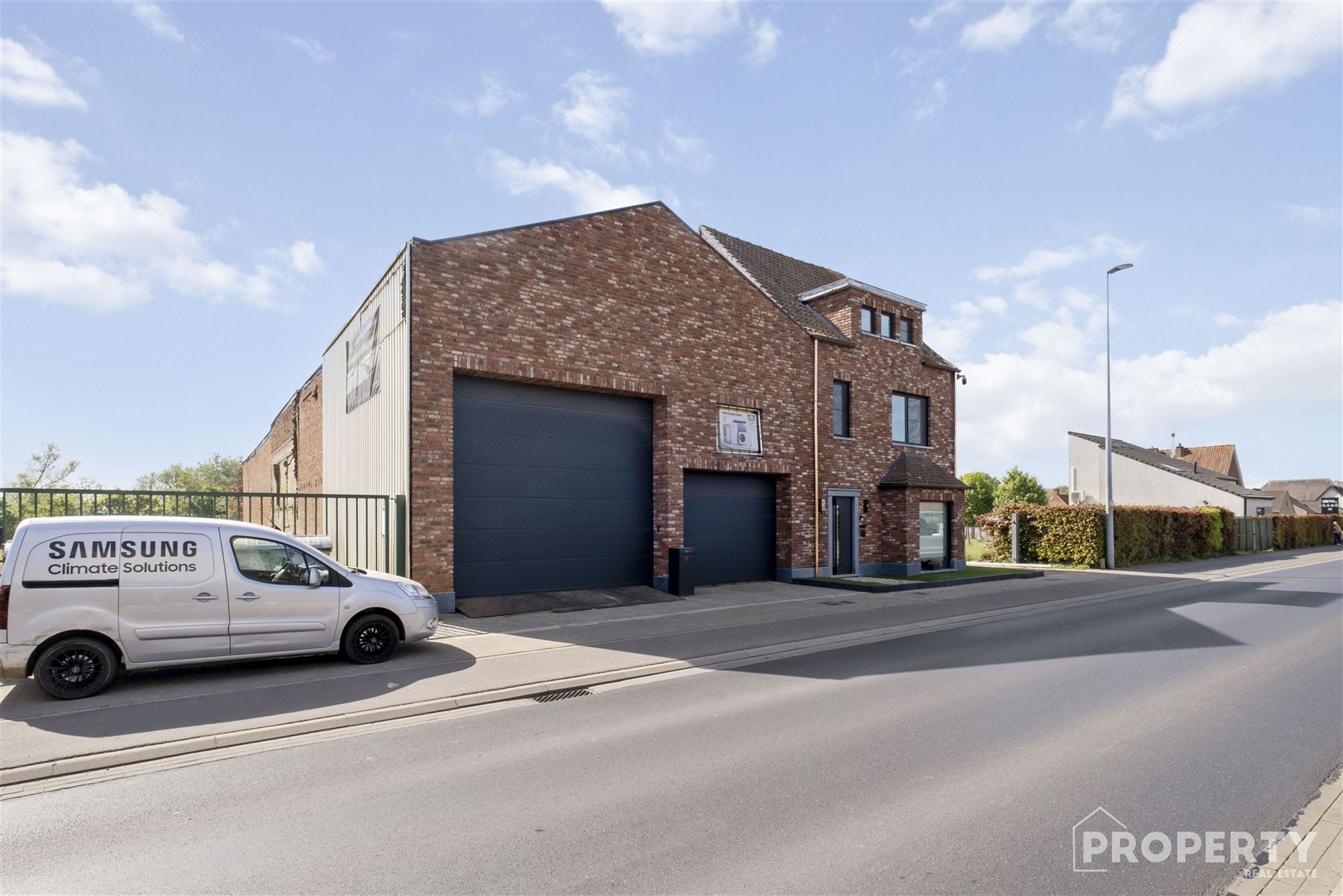 Ruime instapklare woning met loods van 600m2 te koop!  - foto 1