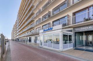 Well-known store 'Zeezicht' for sale in Blankenberge. Due to a well-deserved pension, this well-known business at an absolute top location will be available for a new generation of entrepreneurs.Are you looking for a profitable hospitality business with a loyal clientele and a breathtaking view? Hospitality establishment 'Zeezicht' is a household name in Blankenberge. Located on the lively seafront, you can enjoy a constant flow of tourists, day trippers and loyal locals.Benefits of the case:Top location: Located at the top commercial location of the Blankenberg seafront with maximum visibility.Capacity: Atmospheric taproom with bar and a cozy veranda terrace (40 seats).Sunny outdoor terrace directly on the promenade (30 seats).Ready to move in: Fully equipped hot and cold kitchen with separate washing-up area.Logistics: Spacious basement with extra storage space and well-maintained sanitary facilities.Do not hesitate to contact us if you are interested in this commercial property consisting of a hospitality property for sale. Register of measures: no