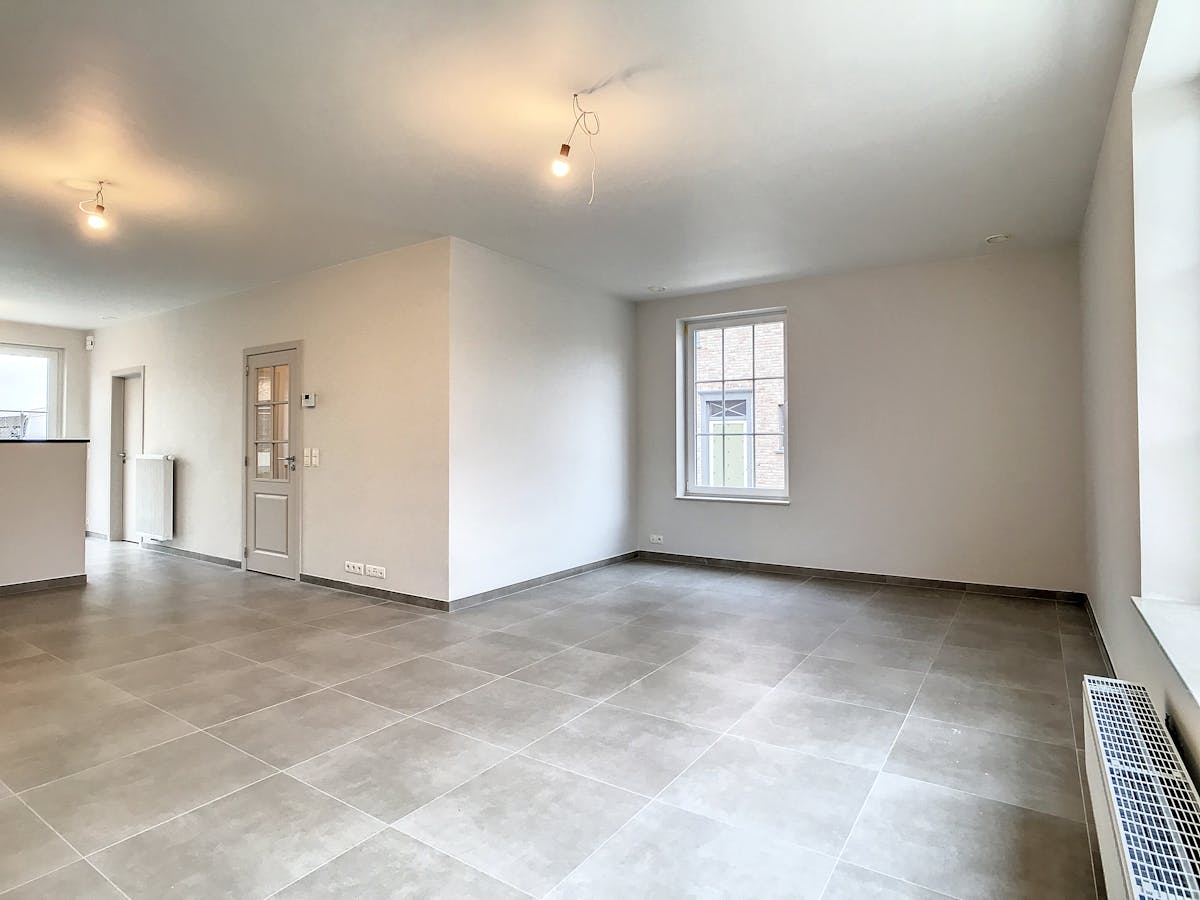 Recente woning met 3 kamers, tuin en garage in Poperinge - foto 3