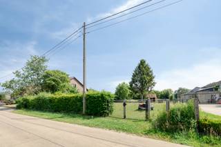 Graag verkopen wij U deze prachtig gelegen bouwgrond voor open bebouwing in een rustige en groene omgeving nabij Aarschot. Dit ruime perceel van...