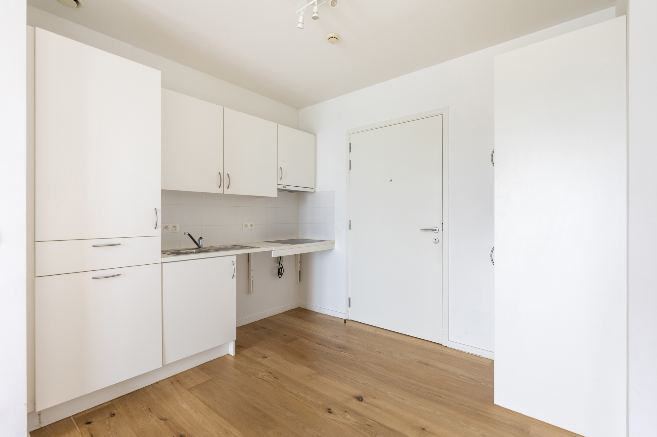 Instapklaar 2 slkr appartement met panoramisch uitzicht en fantastisch terras - foto 3