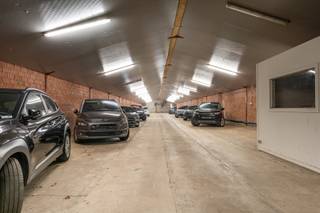 MAGAZIJN VOOR OPSLAG VAN 600m² GUNSTIG GELEGEN TEN OPZICHTE VAN DE DOORGAANDE WEGEN EN E19Het magazijn heeft een oppervlakte 10 op 60 meter en is...