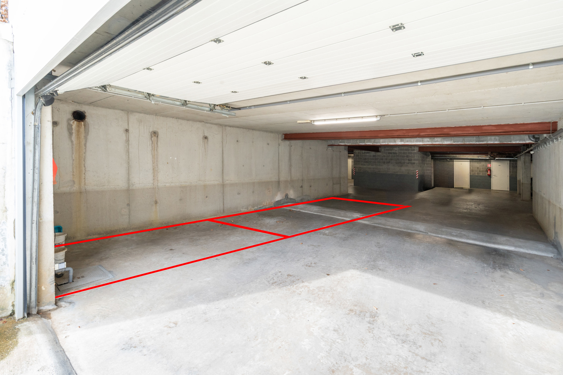 3 ONDERGRONDSE AUTOSTAANPLAATSEN  - foto 4