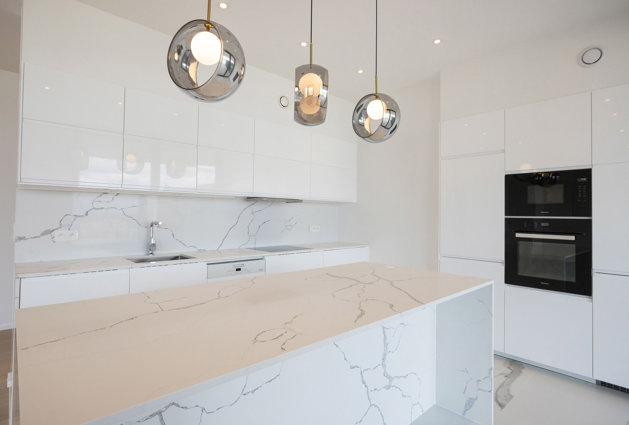 Appartement te huur in Elsene met 3 slaapkamers - foto 3