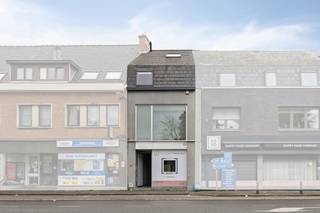 Are you looking for a ready-to-move-in apartment or a smart investment? Discover this bright duplex apartment, ideally located in the bustling...