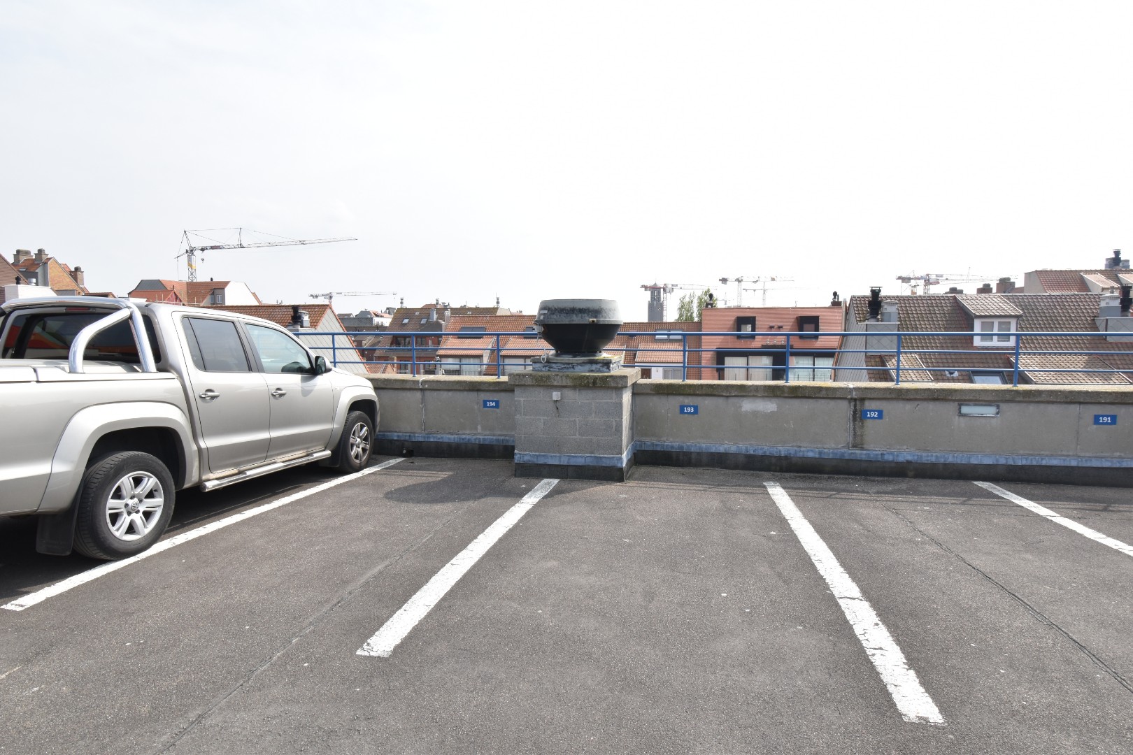 Autostaanplaats te koop vlakbij de Lippenslaan. - photo 5