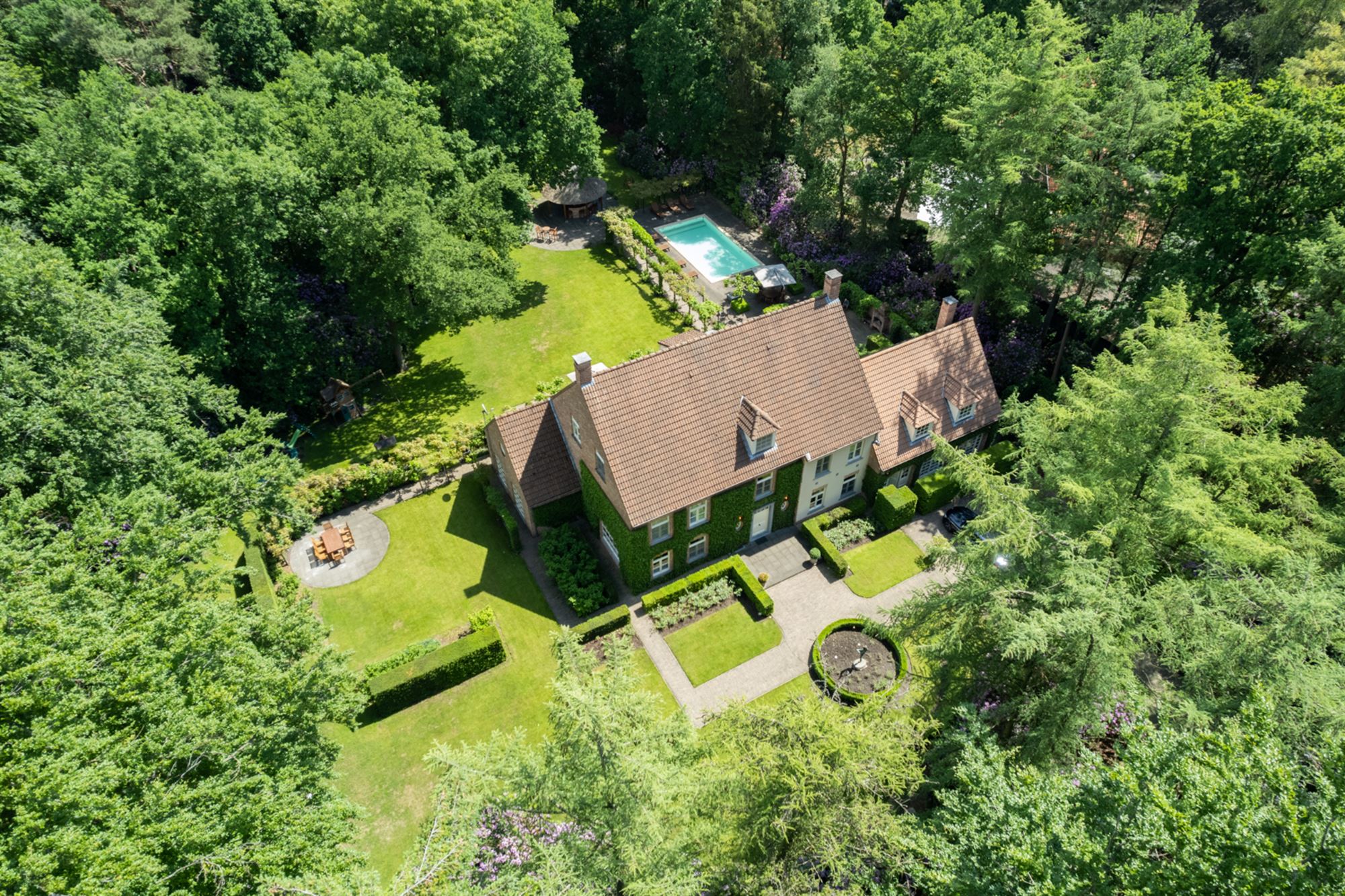 Zeer royale villa met parktuin op residentiële locatie - foto 1