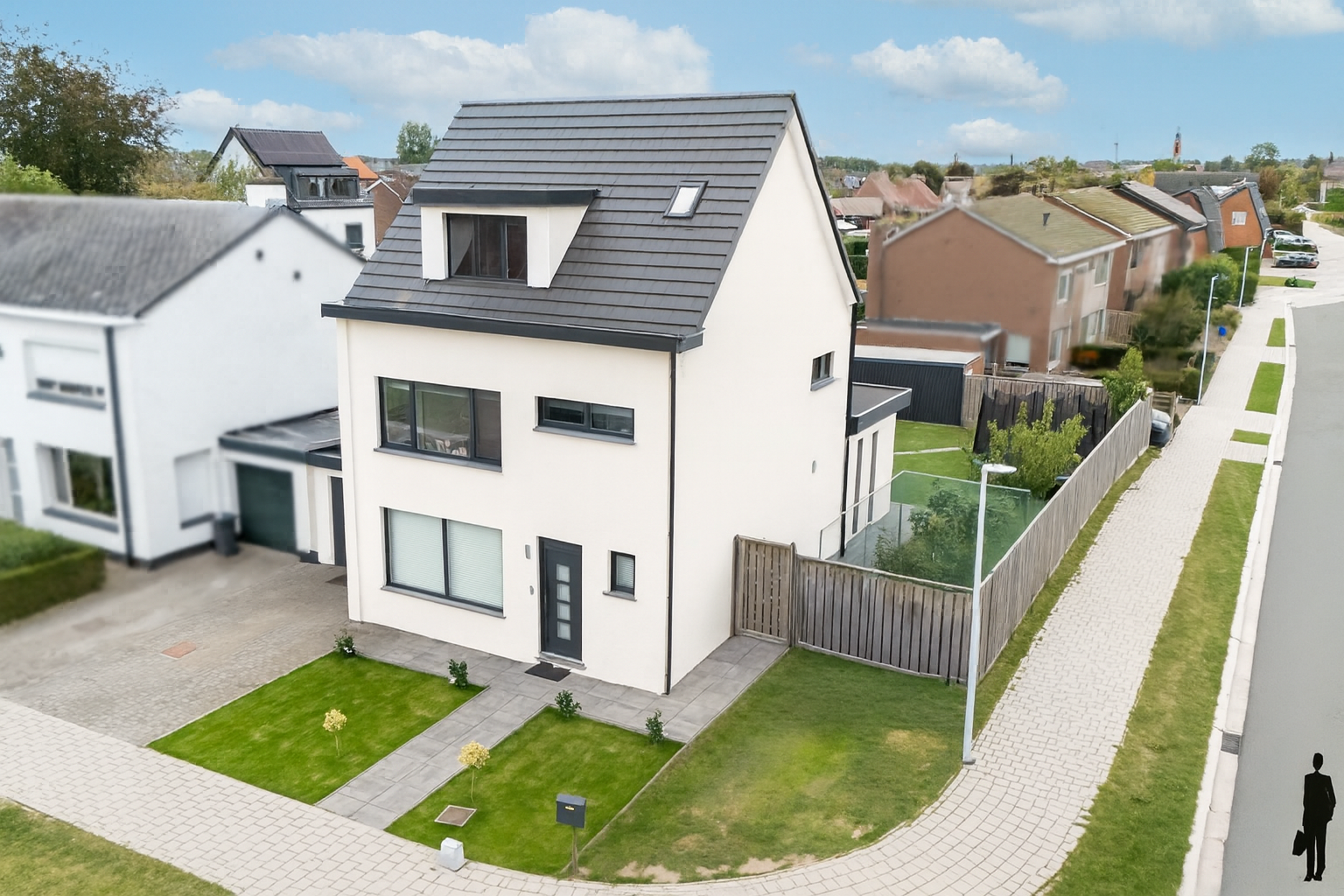 Gerenoveerde woning met 6 slaapkamers in Minderhout - foto 1