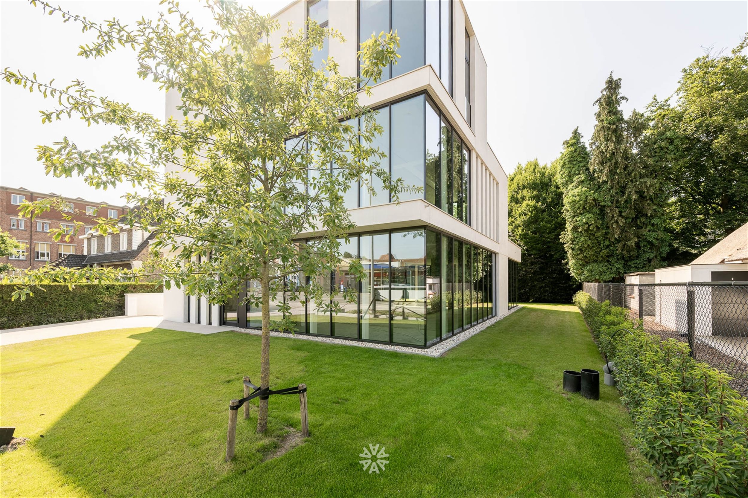 Modern en energiezuinig casco kantoorgebouw op toplocatie in Sint-Denijs-Westrem (Gent) - foto 3