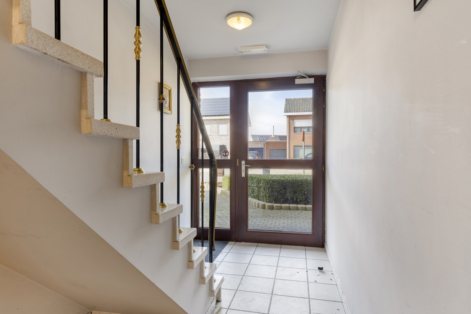 Ruim appartement met 2 slaapkamers en garagebox - foto 4