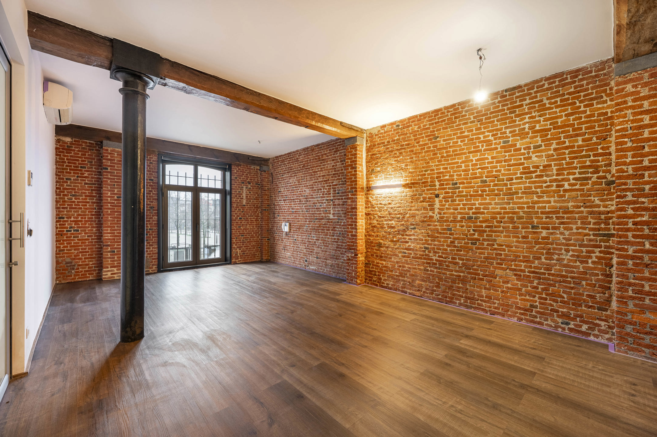 ANTWERPEN - Appartement in authentiek gebouw - foto 1