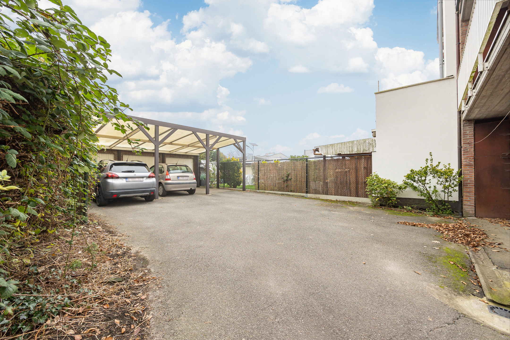 Ideale investering &amp; toprendement: 3appt+3bergingen+carport - foto 3
