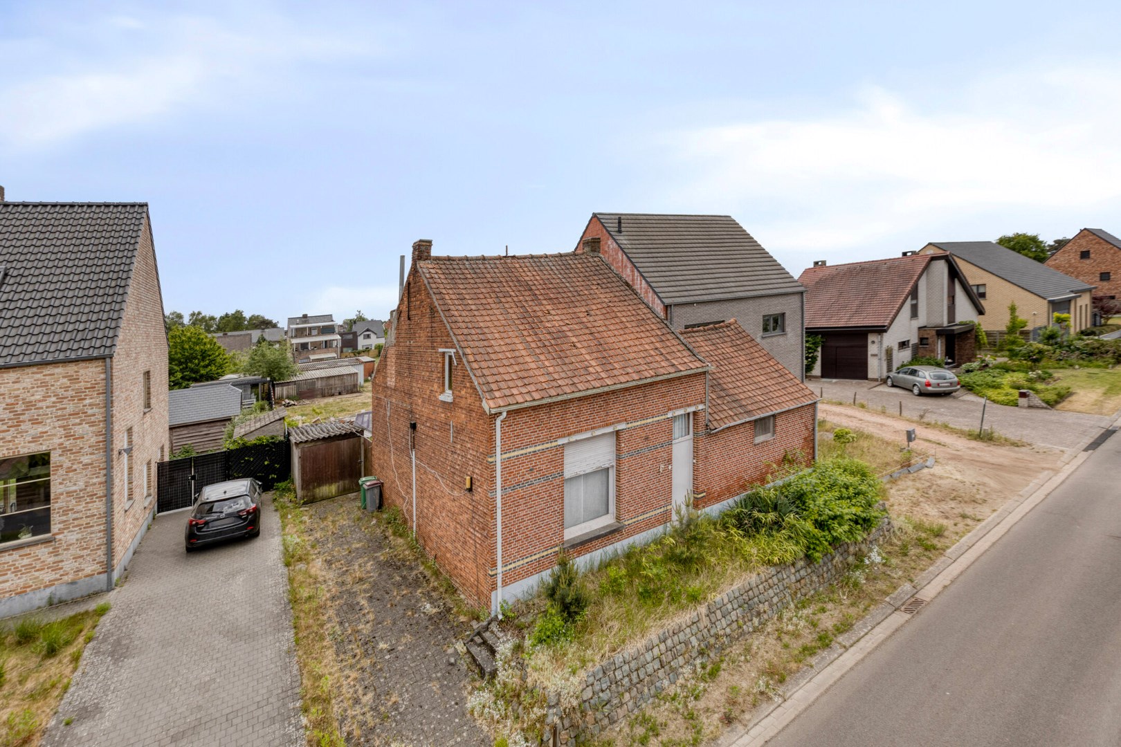 Volledig te renoveren / te herbouwen woning op 674 m² in een doodlopende straat te Ginderbuiten ! - foto 4