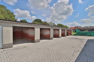 Garagebox (13,90 m²) met elektrisch oplaadpunt te huur, gelegen te Klapperstraat 22 te Beveren.De garagebox is te huur aan 124,90 euro per maand...