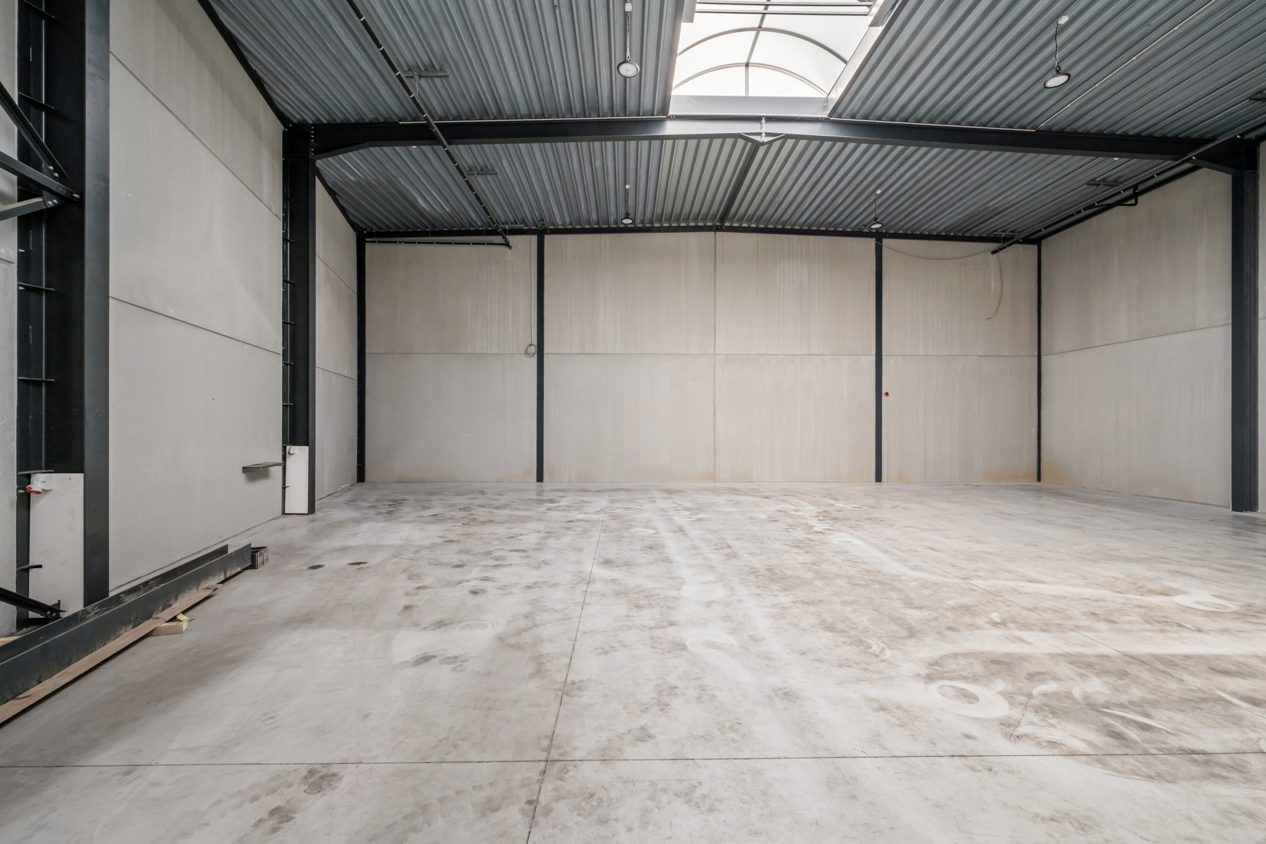 Nieuwbouwloods van 361 m2 met 3 parkeerplaatsen  - foto 5