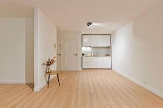  Studio récemment rénové à proximité de la place St-Pieters à Gand Ce studio prêt à l'emploi est situé au rez-de-chaussée de la résidence Campus,...