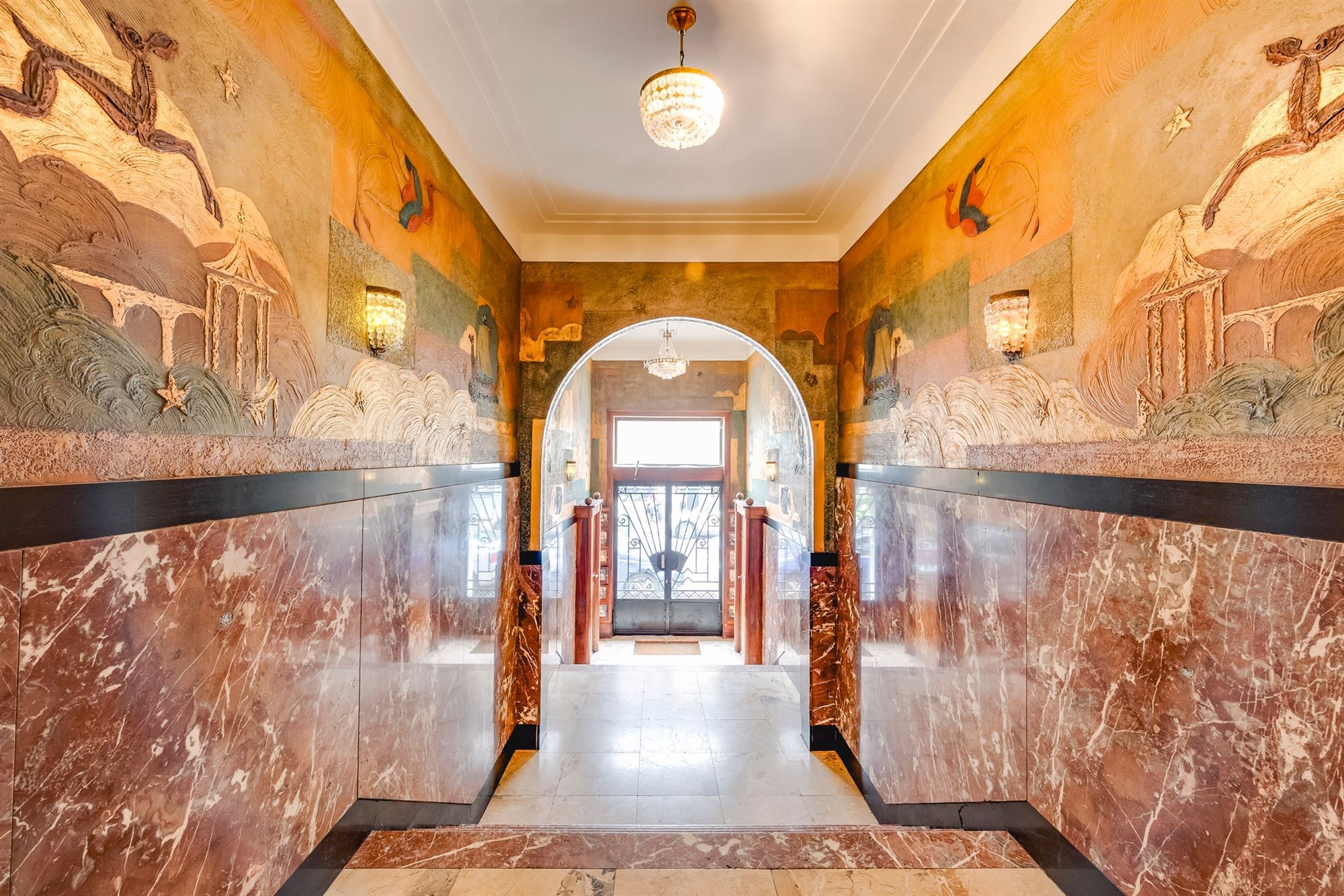 3 Slaapkamer Art Déco appartement in Borgerhout - foto 4