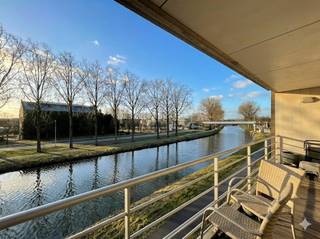 Ruim en lichtrijk appartement te huur met 2 slaapkamers, terras en garagebox te AssebroekIn een rustige en aangename omgeving te Assebroek...