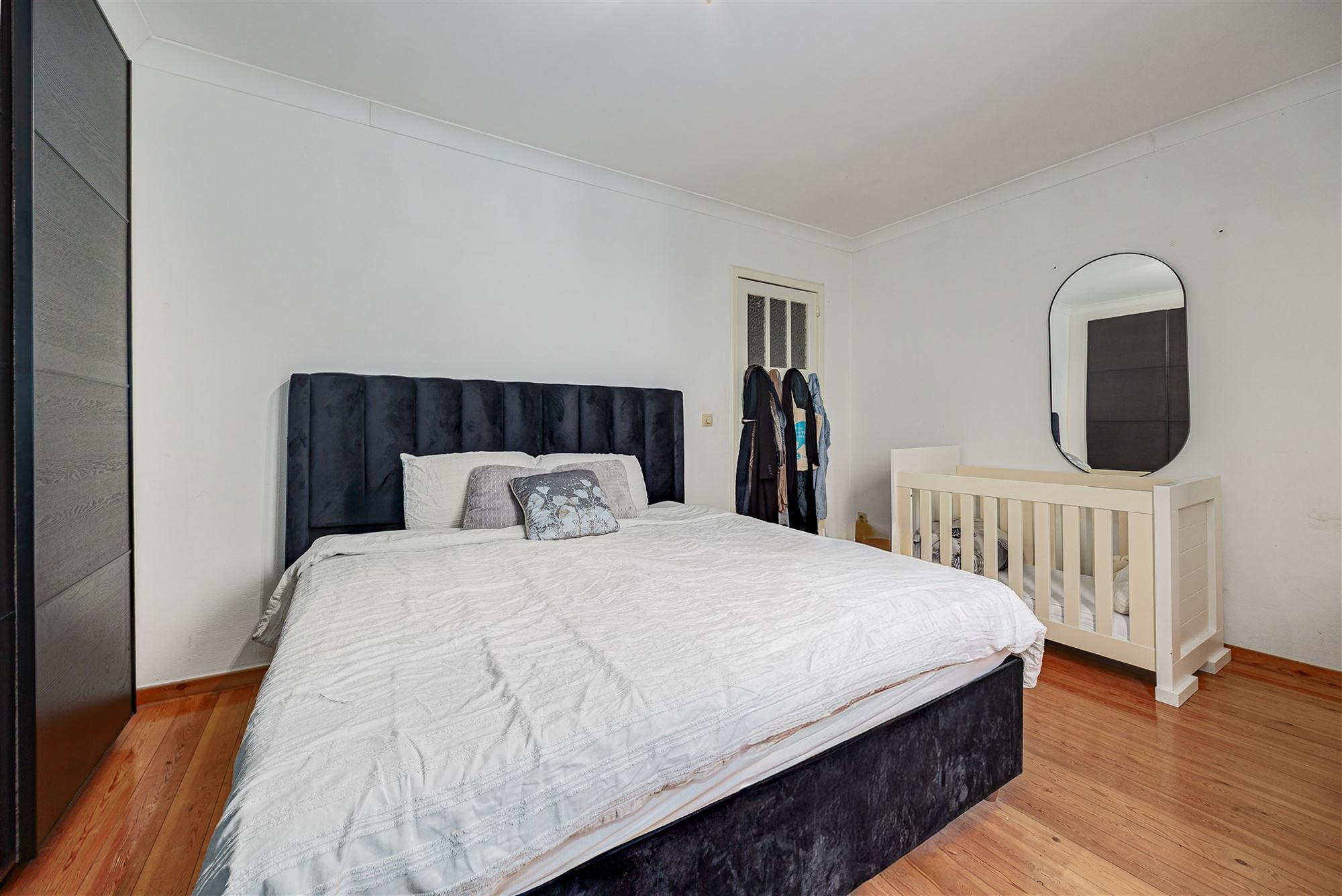 Woning met koer thans ingedeeld in 2 appt - foto 5