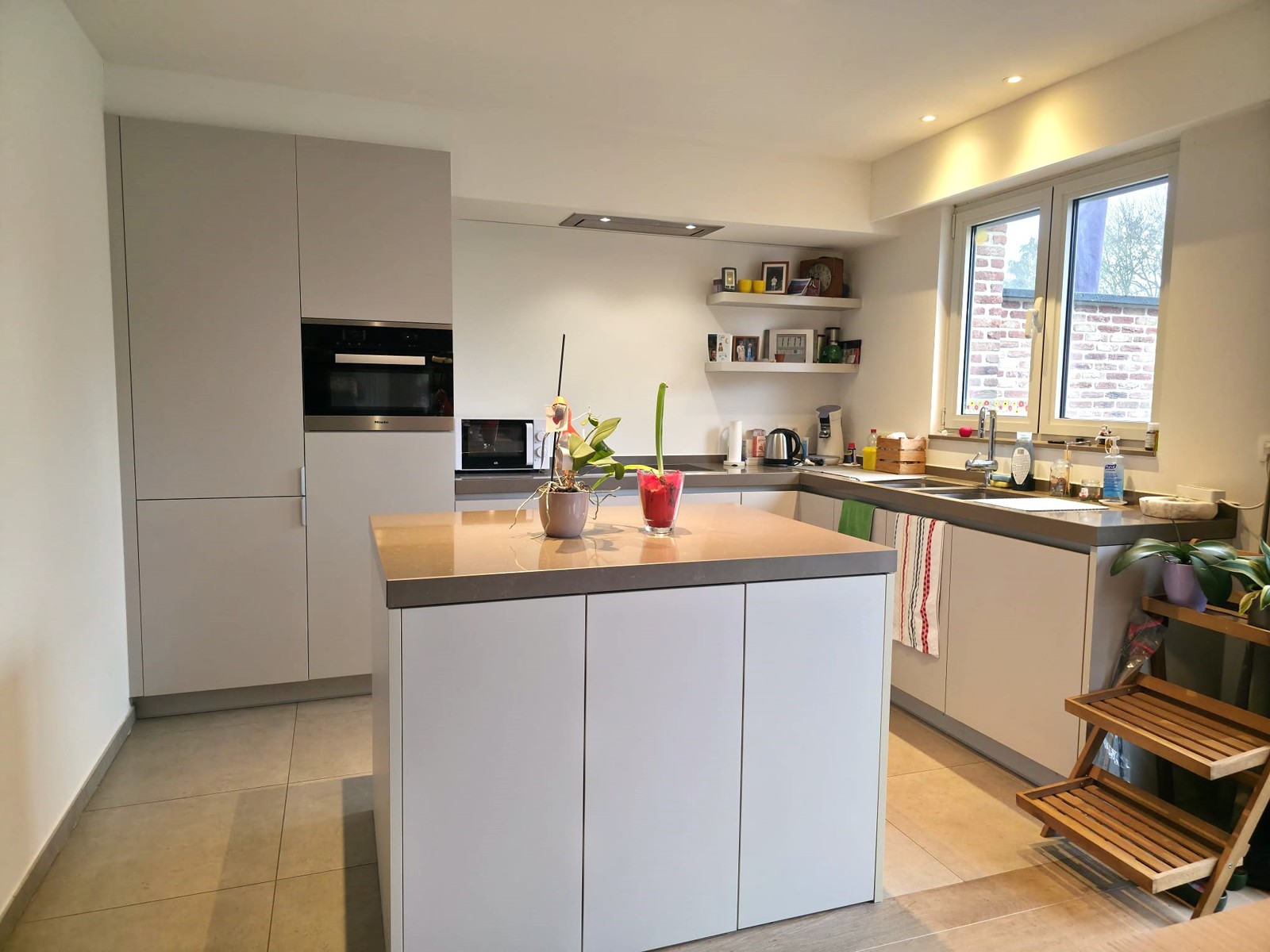 Prachtig appartement met 2 slaapkamers, ruim terras en garagebox in het hart van ’s-Gravenwezel - foto 4