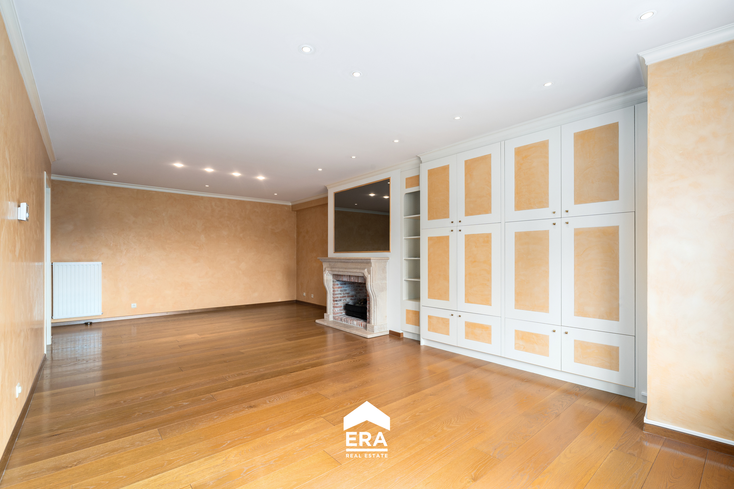 3-slkp app hartje Eeklo met zicht op de markt! - foto 5