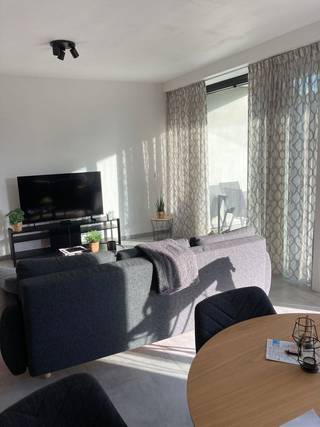 energie zuinig gemeubeld appartement rustig gelegen in een binnen gebied vanaf 1 juni 2026 beschikbaar , indeling: zeer lichte en ruime living...