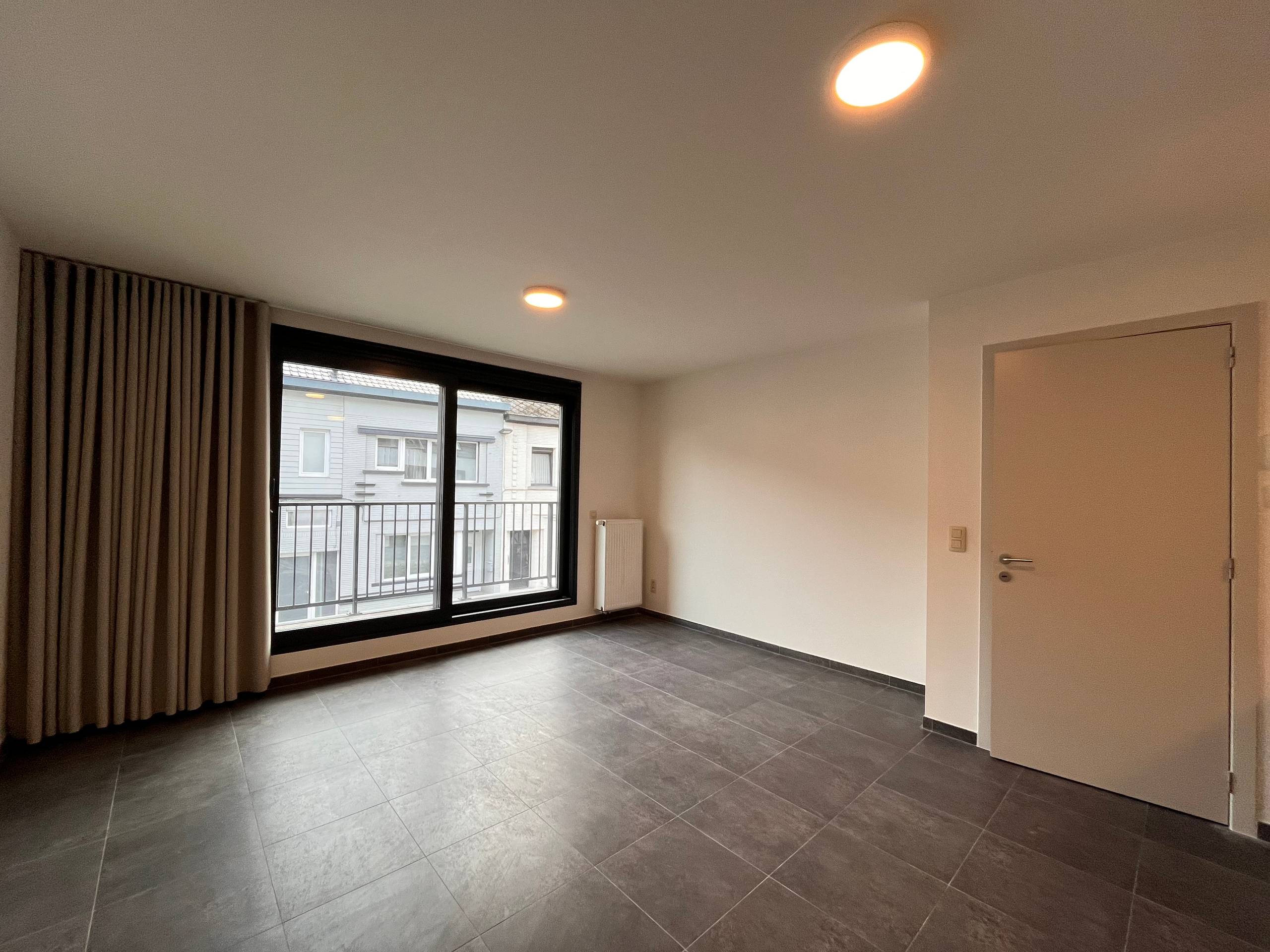 Instapklaar, gunstig gelegen appartement nabij het centrum - photo 4