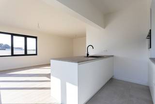 Altijd al gedroomd van een volledig gerenoveerd appartement met 3 slaapkamers, waar u geen enkele renovatie hoeft uit te voeren? Dan stellen wij...