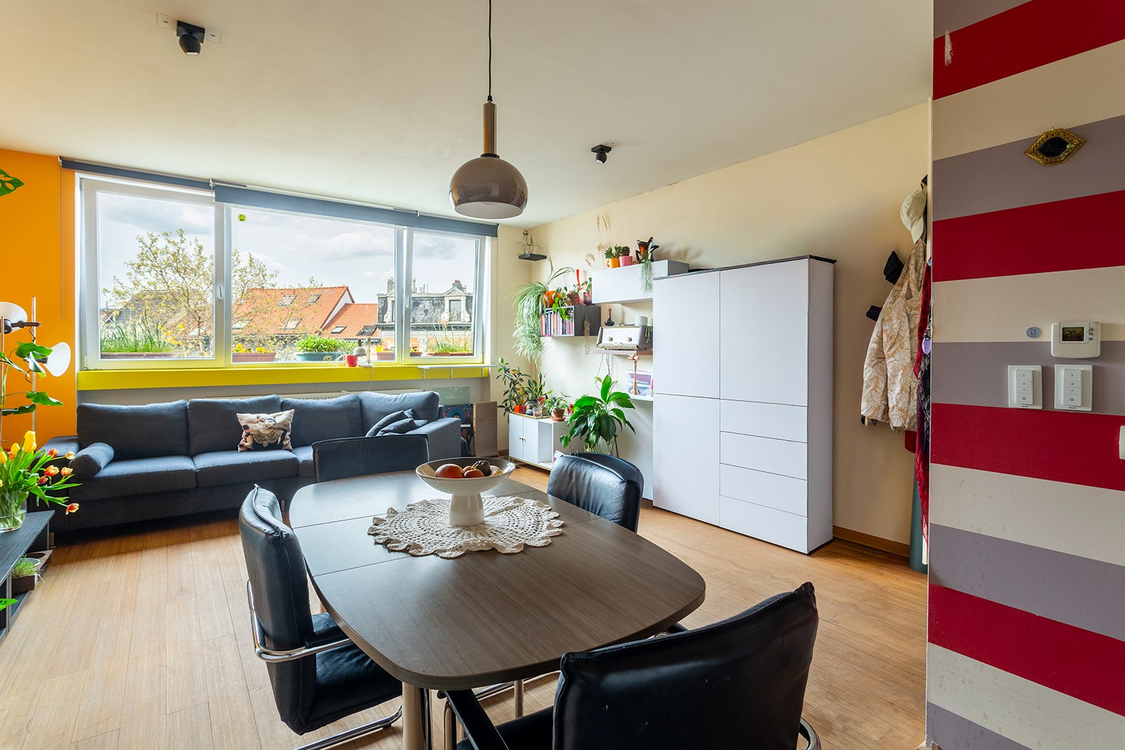 Lichtrijk appartement met terras vlak bij centrum - foto 2