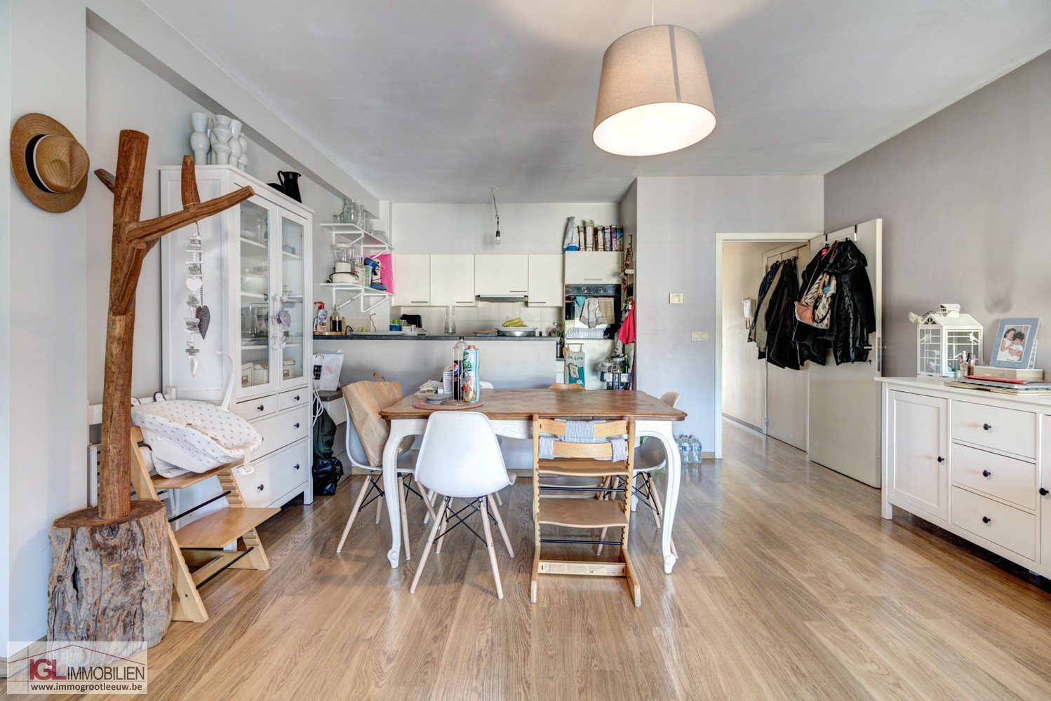 Appartement met 3 slaapkamer, garage en terras - foto 2