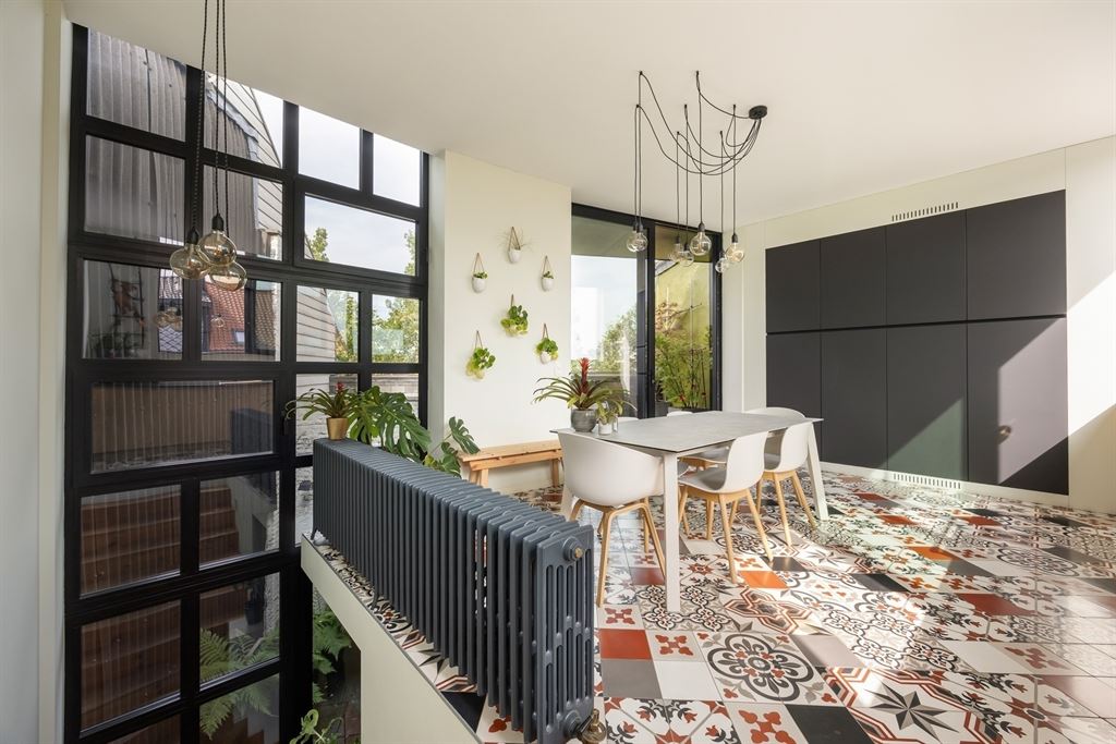 Unieke woning met eclectische gevels en dakterras - foto 5