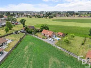 Landelijke woning te koop in Houthulst.Deze woning in de Vinkeniersstraat te Houthulst is op zoek naar nieuwe bewoners. Sinds 2015 werd de...