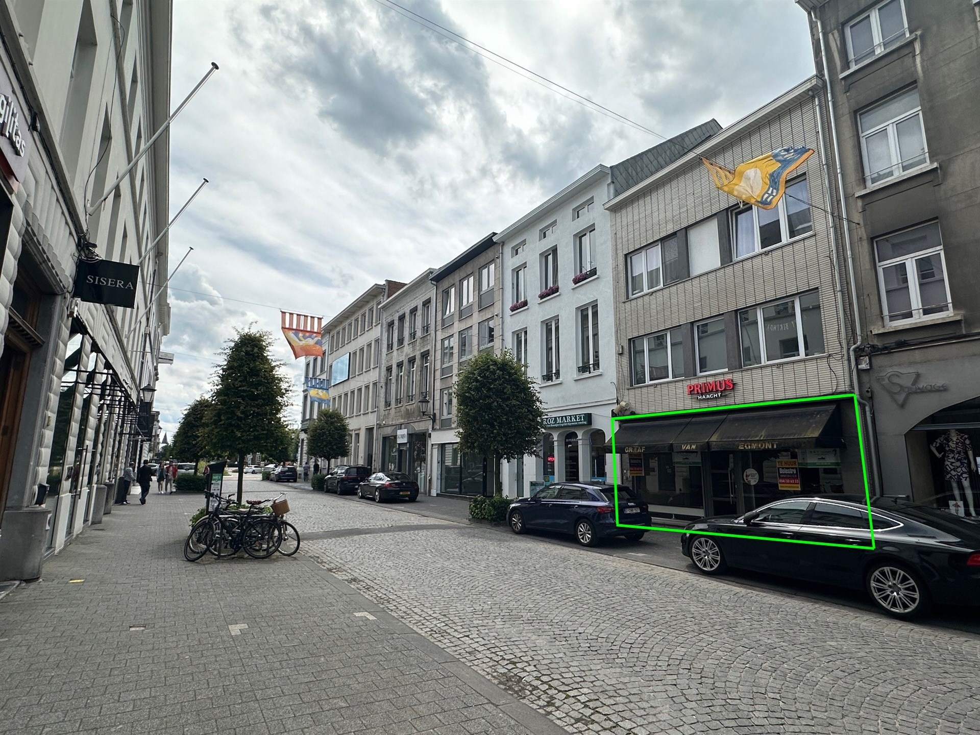 Handelsgelijkvloers 110m² in het hart van Mechelen. - foto 1